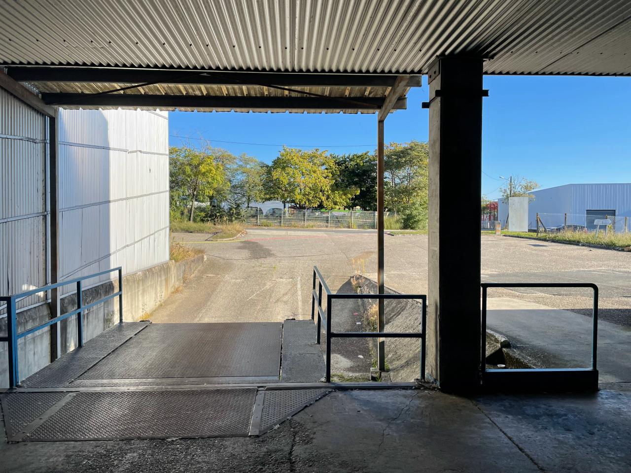 Local d'activité Carbon-Blanc 3022m² Location local d'activité Carbon-Blanc Gironde OLACT2530369 1